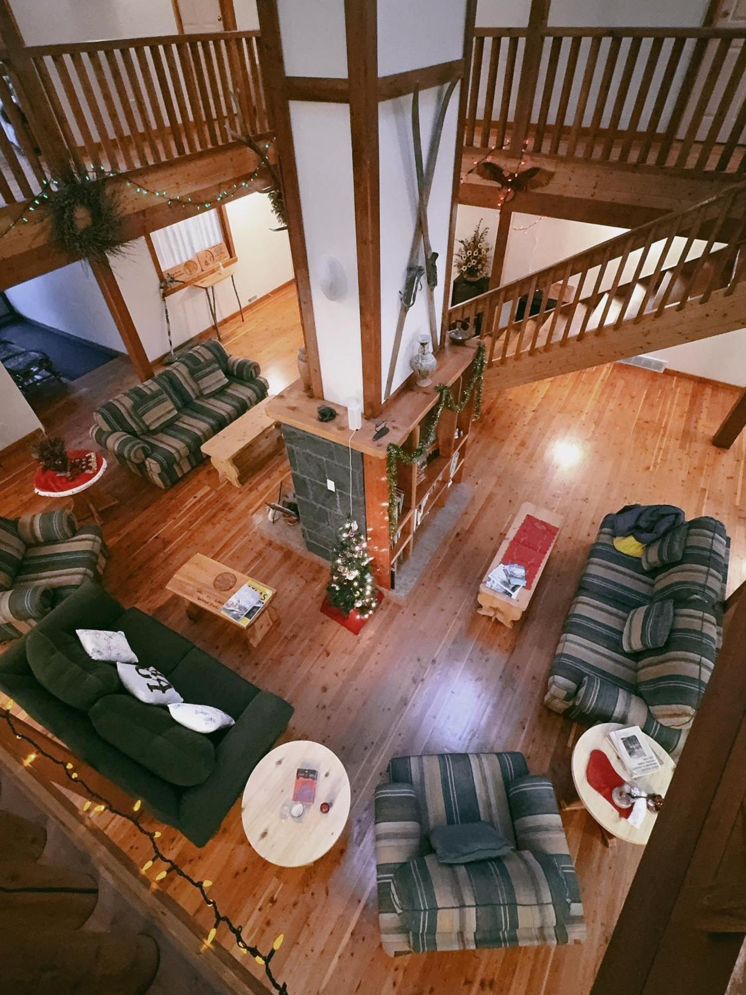 Alpine Meadows Lodge Golden Ngoại thất bức ảnh