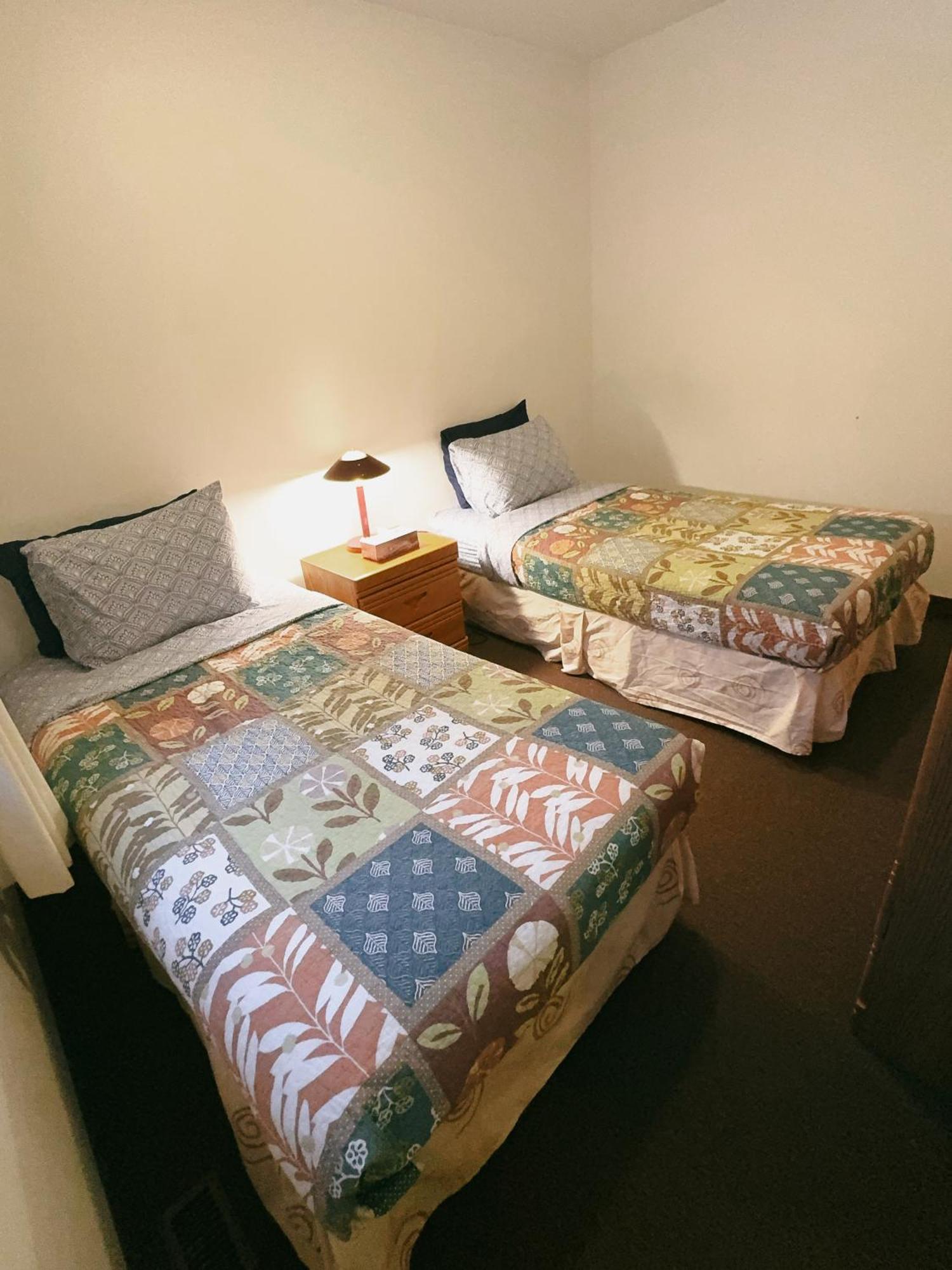 Alpine Meadows Lodge Golden Ngoại thất bức ảnh